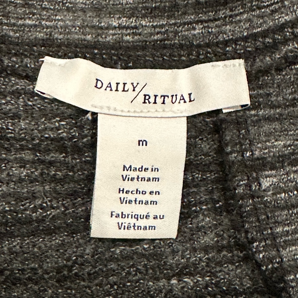 Daily Ritual tie Back Sweatshirt - Picture 4 of 10